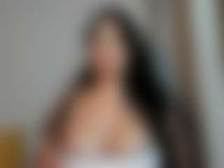 Live cam show with isabel duque - Brown Eyes Brown Hair on eurowanks.com