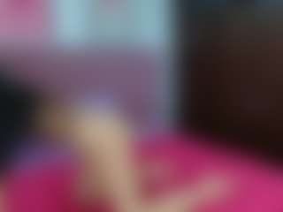 Live cam show with Megan Sweet Girl - Petite on chickslive.net