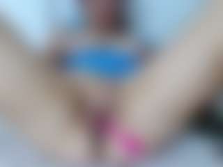 Live cam show with samantrak-love - Latina on Milf Play | colombia