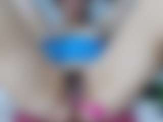 Live cam show with samantrak-love - Middle Aged on PervPlay.com