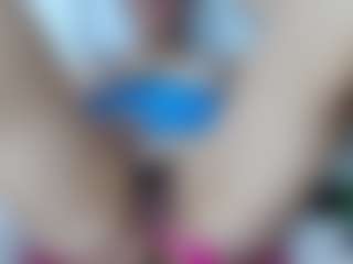 Live cam show with samantrak-love - Bikini on boobsie.com