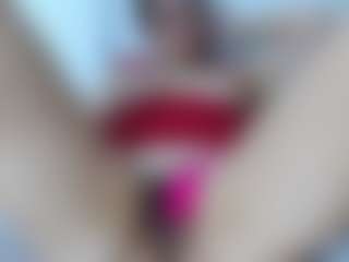 Live cam show with samantrak-love - Middle Aged on SmokeAndPoke