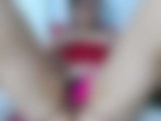 Live cam show with samantrak-love - Middle Aged on studioflirtlive.com