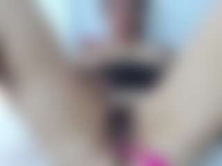 samantrak-love MILF webcam performer live streaming