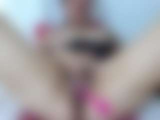 Live cam show with samantrak-love - Bikini on Camsoda