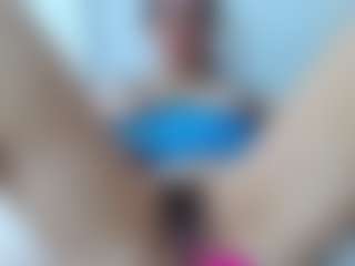 Live cam show with samantrak-love - Big Nipples on Latina Girls