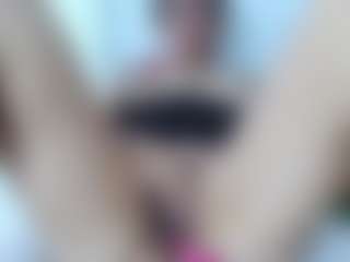 samantrak-love MILF webcam performer live streaming