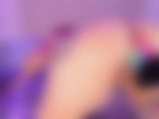Live cam show with EmmaSwift - Handjob on Camsoda