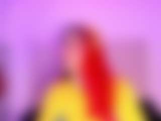 Live cam show with EmmaSwift - Small Tits on CamClone