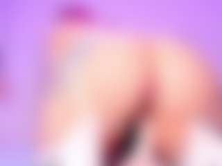 Live cam show with EmmaSwift - Red Hair Squirt on crypto-cams