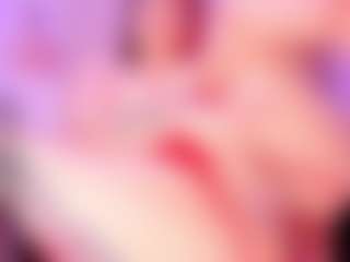 Live cam show with EmmaSwift - Handjob on Camsoda
