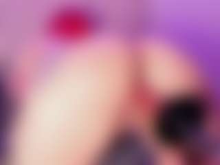 Live cam show with EmmaSwift - Red Hair Shaved Pussy on realtime-chat