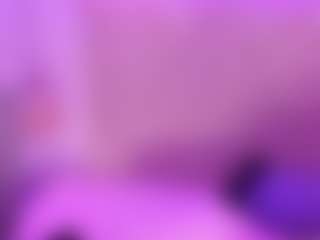 Live cam show with EmmaSwift - Red Hair Squirt on StripNow