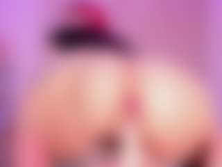EmmaSwift's Live Sex Cam Show