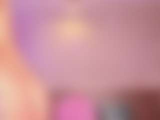 Live cam show with EmmaSwift - Spank on Camsoda