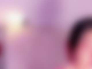 Live cam show with EmmaSwift - Nipple Piercings on madthumbs