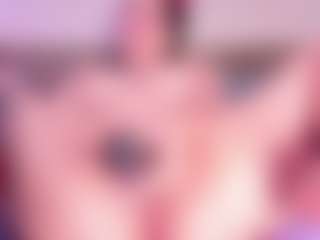 Live cam show with EmmaSwift - Nipple Piercings on Camsoda