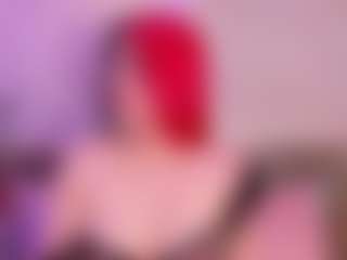 Live cam show with EmmaSwift - BBW on Instabang
