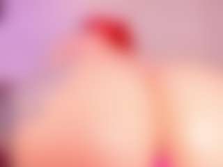 Live cam show with EmmaSwift - Deepthroat on Camming Site