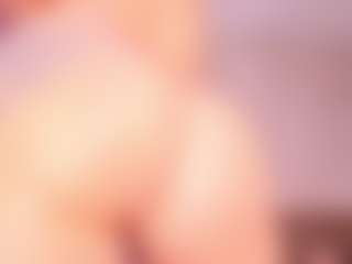 Live cam show with EmmaSwift - Public Curvy on Fling VIP Chat