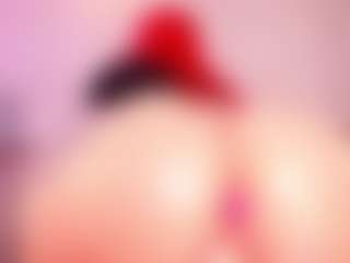 Live cam show with EmmaSwift - Amateur on livesuperchat.net