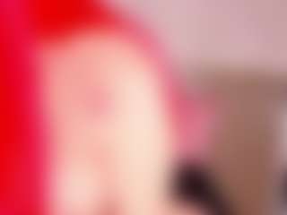 Live cam show with EmmaSwift - Red Hair Amateur on Lustler