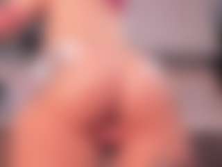 EmmaSwift's Live Sex Cam Show