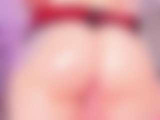 Live cam show with EmmaSwift - Facial Piercings on Mixed Magazine Live