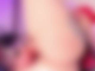 Live cam show with EmmaSwift - Facial Piercings on Hubzter Live