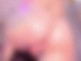 EmmaSwift's Live Sex Cam Show