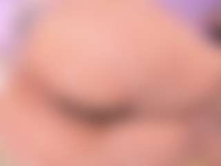 Live cam show with ohyesly - Strapon on Camsoda