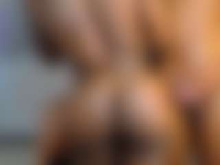 Kelsey-gold-bitch's Live Sex Cam Show