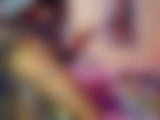 Kelsey-gold-bitch's Live Sex Cam Show
