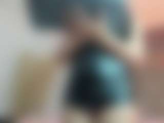 Live cam show with thaliahall1 - Facial Piercings on Milfs Live