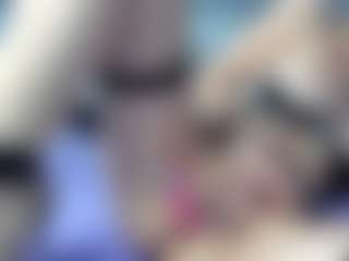beckyspearss MILF webcam performer live streaming