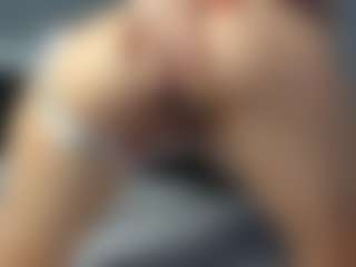 Live cam show with beckyspearss - Blonde Hair Middle Aged on Free Soda