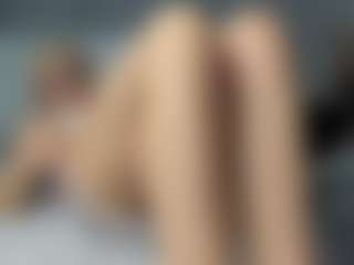Live cam show with beckyspearss - Lush Mature on Camming Site