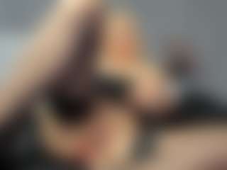 beckyspearss MILF webcam performer live streaming