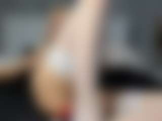 Live cam show with beckyspearss - Bedroom Mature on Hubzter Live
