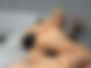 beckyspearss MILF webcam performer live streaming