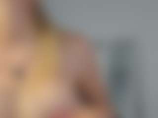 Live cam show with beckyspearss - Blonde Hair Lovense on sexylive.show
