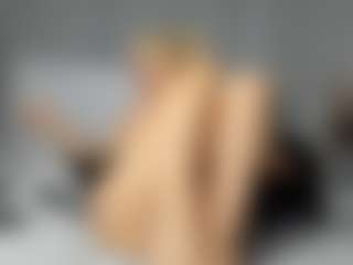 Live cam show with beckyspearss - Fingers on CSO-WL