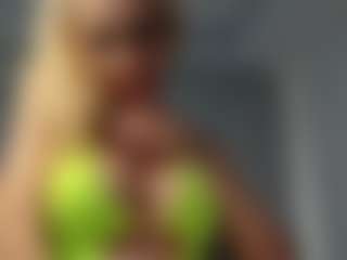 Live cam show with beckyspearss - Strip Mature on dropp.cam