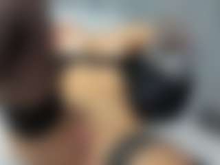 Live cam show with beckyspearss - Brown Eyes Mature on Uber Horny