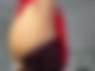 beckyspearss MILF webcam performer live streaming