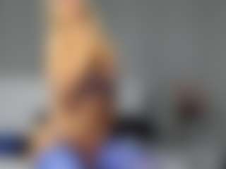 Show de cam en vivo con beckyspearss - Blonde Hair Middle Aged en Camsoda