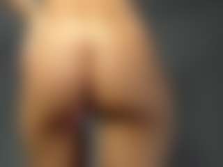 Live cam show with beckyspearss - Blonde Hair MILF on Camsoda