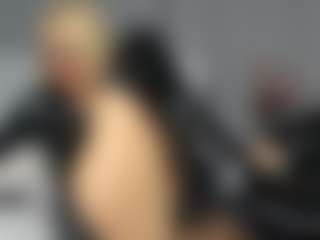 Live cam show with beckyspearss - Bedroom MILF on eurowanks.com