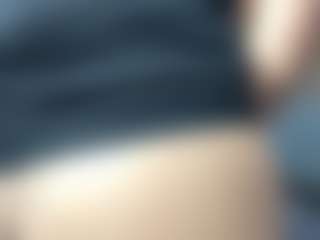 Live cam show with beckyspearss - Bedroom MILF on luckytryst.com