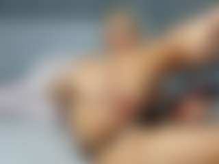 Live cam show with beckyspearss - Amateur MILF on luckytryst.com